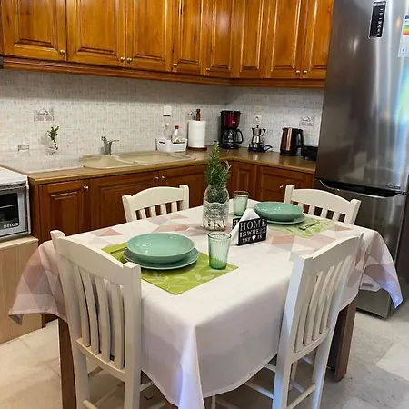 On The Road House Apartment Aperathos