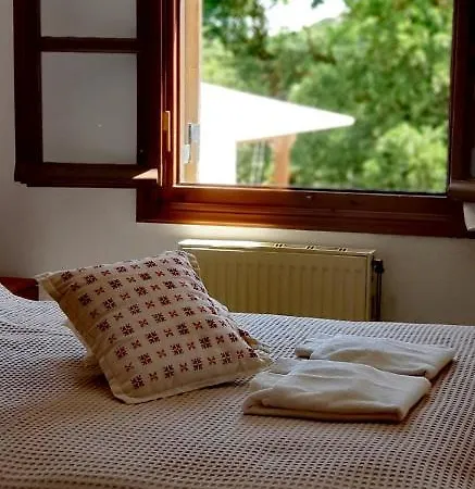 On The Road House 公寓 Apérathos