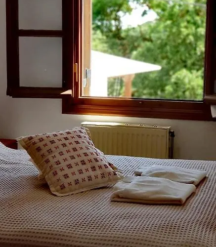 On The Road House Apartment Aperathos